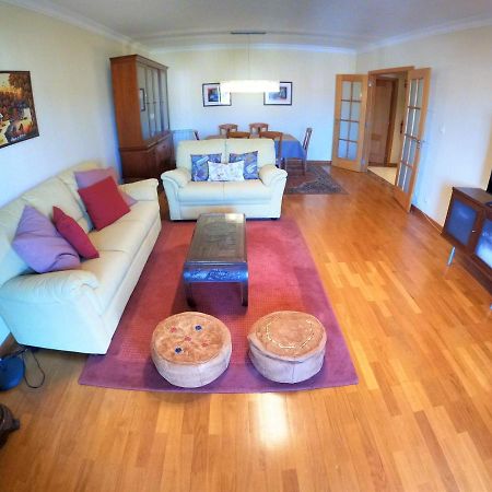 Lisbon 2 Bedroom Apartment With Balcony In Alges Luaran gambar