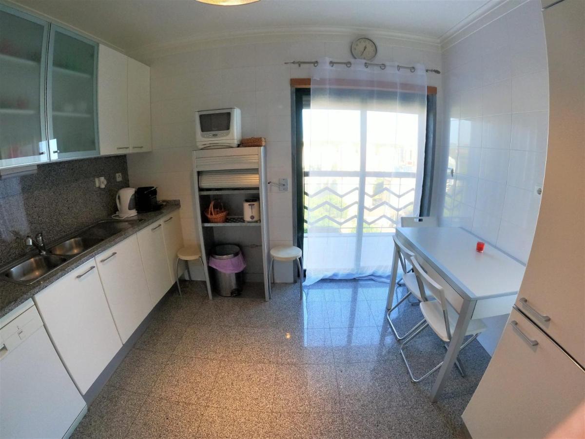 Lisbon 2 Bedroom Apartment With Balcony In Alges Luaran gambar